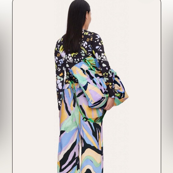 STINE GOYA Black and Blue Long Sleeve Tee - Picture 3 of 12